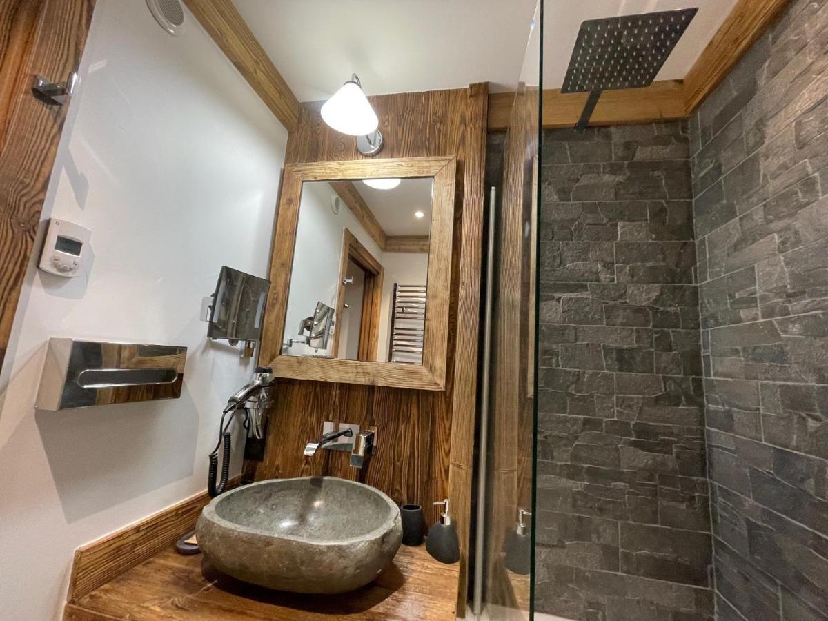 Arc 1950 appt luxe 2-4pers -skis aux pieds-SPA-piscines intérieure et extérieure-sauna-hammam Les Arcs  Esterno foto